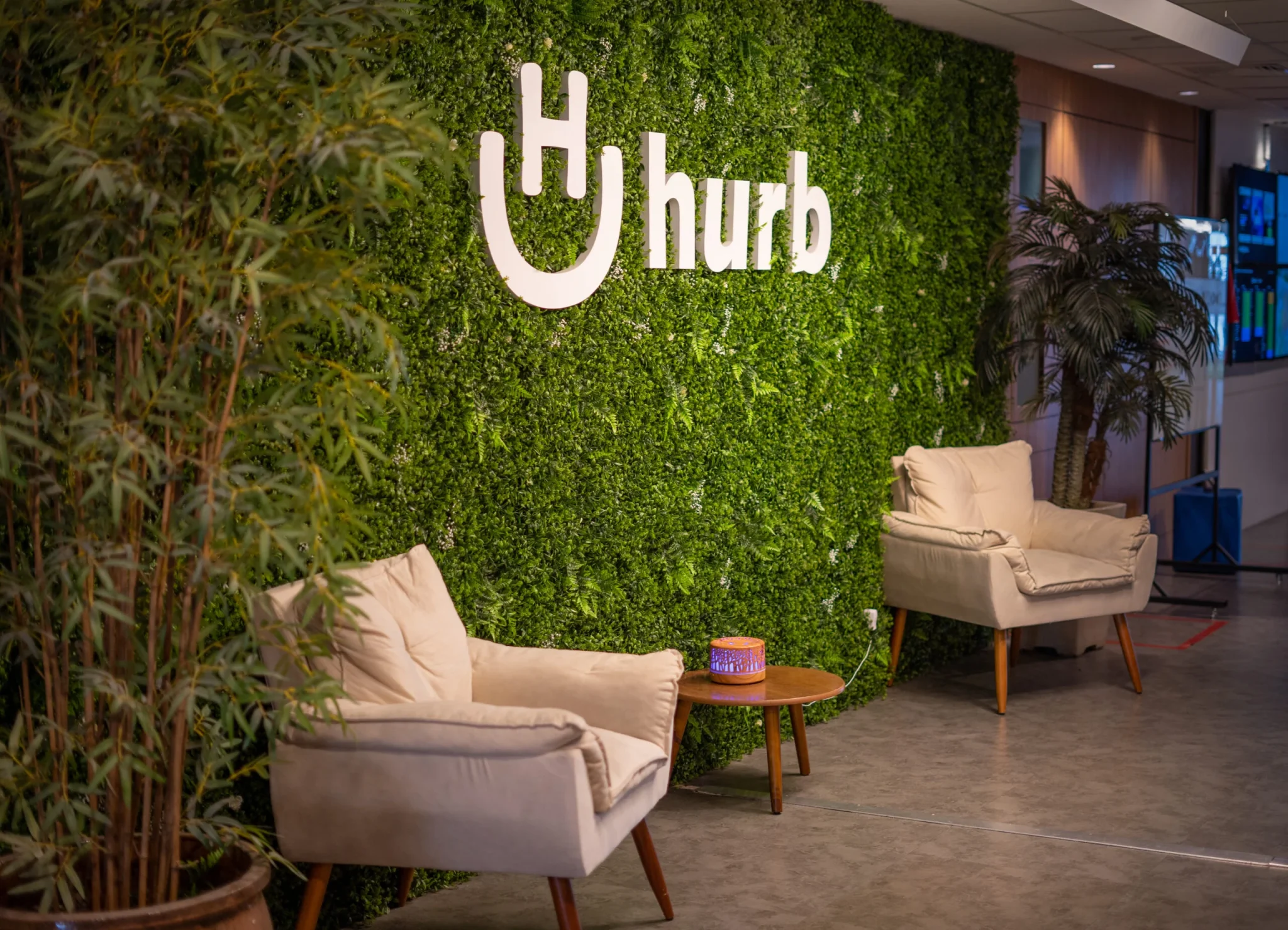 Hurb continua oferecendo pacotes de viagem mesmo após determinação do governo de suspender vendas