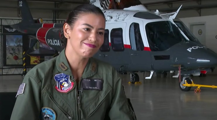 Mulher Realiza O Sonho De Ser Mecanica De Aeronaves Da Policia Militar De Sp